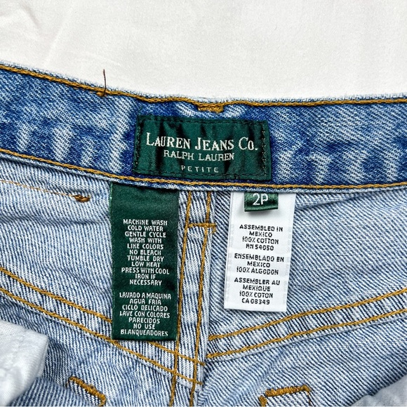 Vintage High Rise Jeans - Picture 7 of 7
